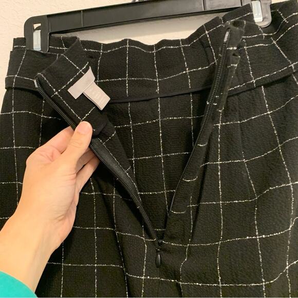 H&M Black and White Windowpane Plaid Belted Mini Skirt - Picture 5 of 9